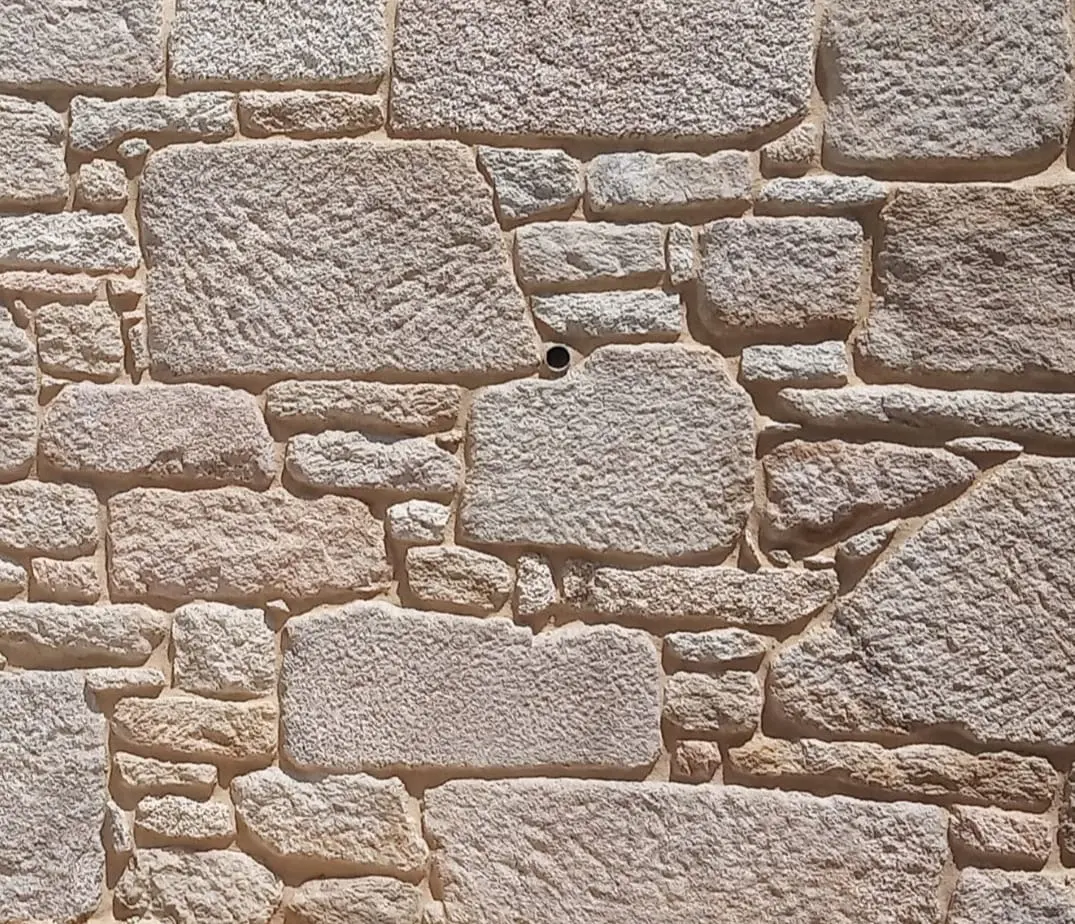 Detalle de piedra país con textura natural rústica